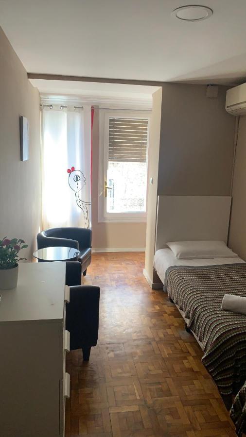 Somnio Hostels Barcelona Exterior photo