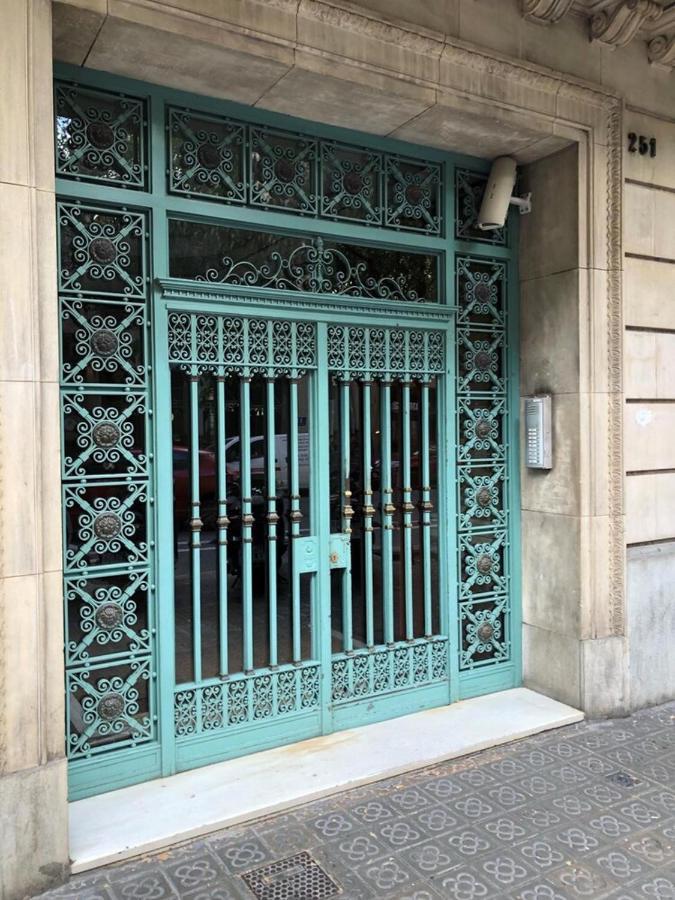 Somnio Hostels Barcelona Exterior photo