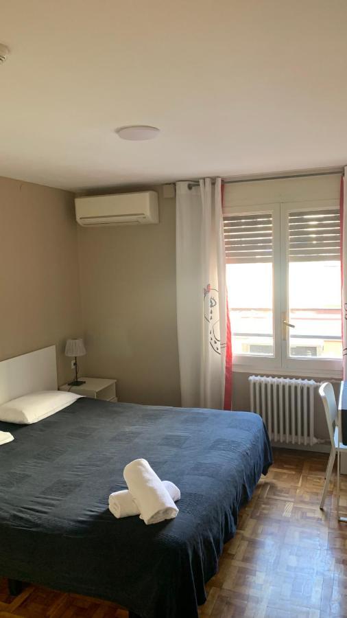 Somnio Hostels Barcelona Exterior photo