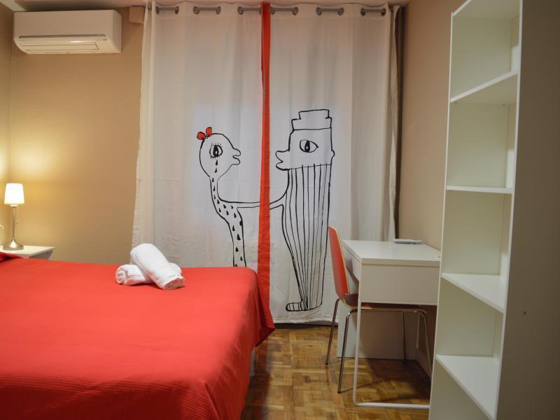 Somnio Hostels Barcelona Exterior photo
