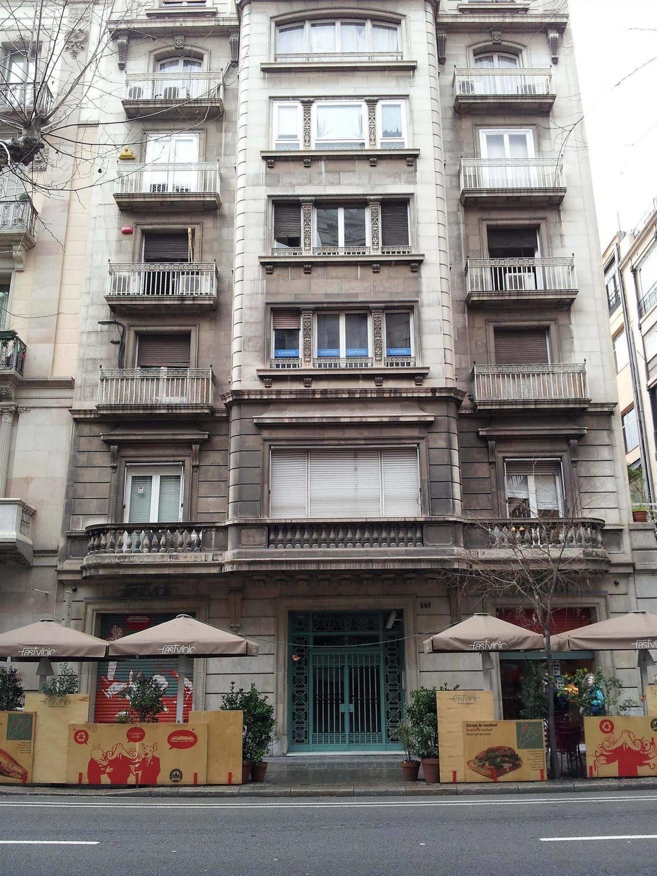 Somnio Hostels Barcelona Exterior photo